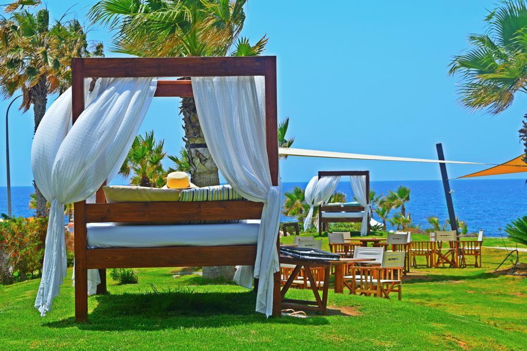 Amphora & Hotel 4*