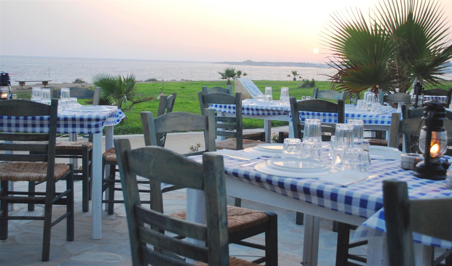 Amphora & Hotel