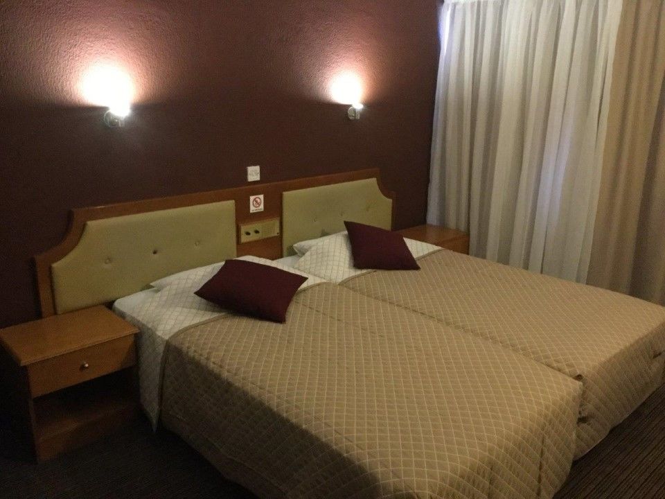 Hotel King's 2*
