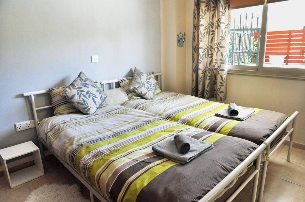 Aphrodite Apartment *