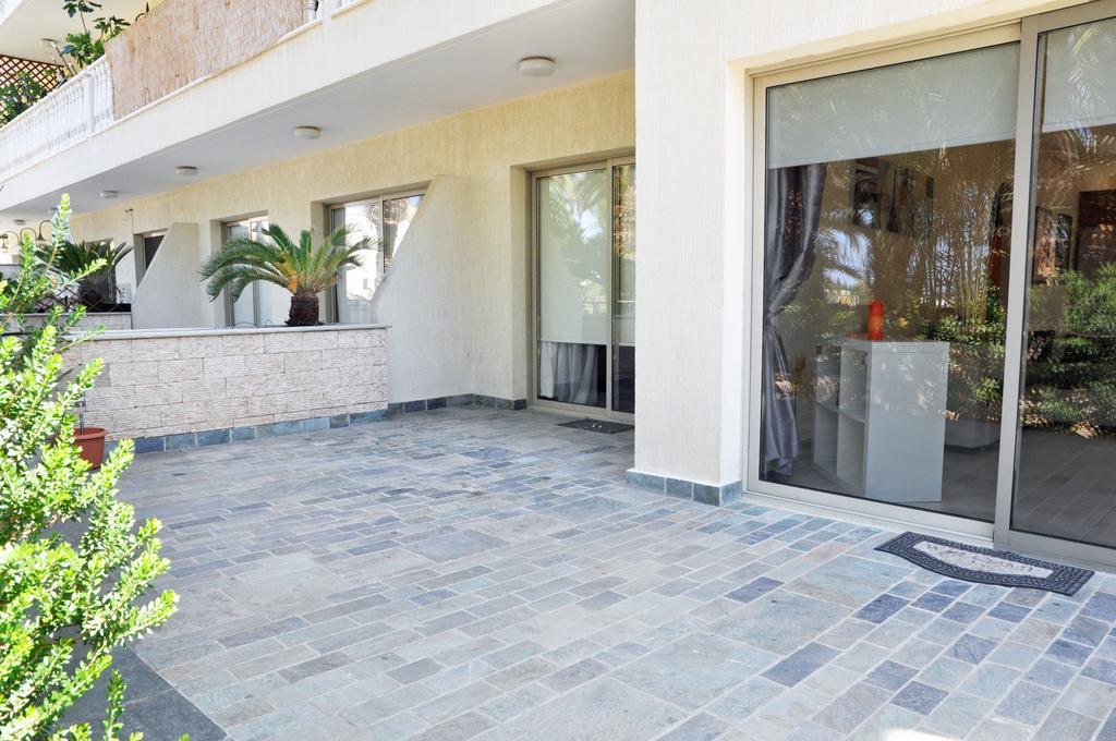 Aphrodite Apartment