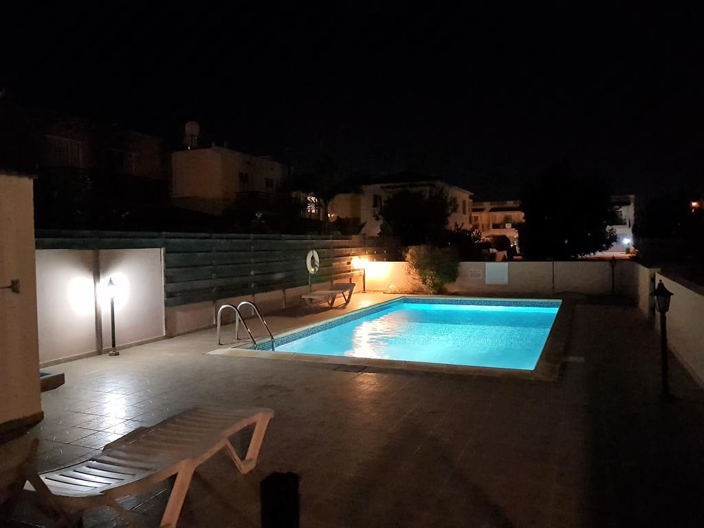 Camellia Gardens Apartment *