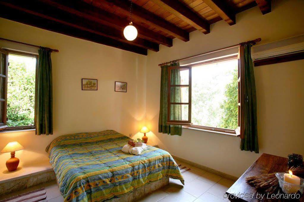 Z & X Holiday Villas 4* Paphos