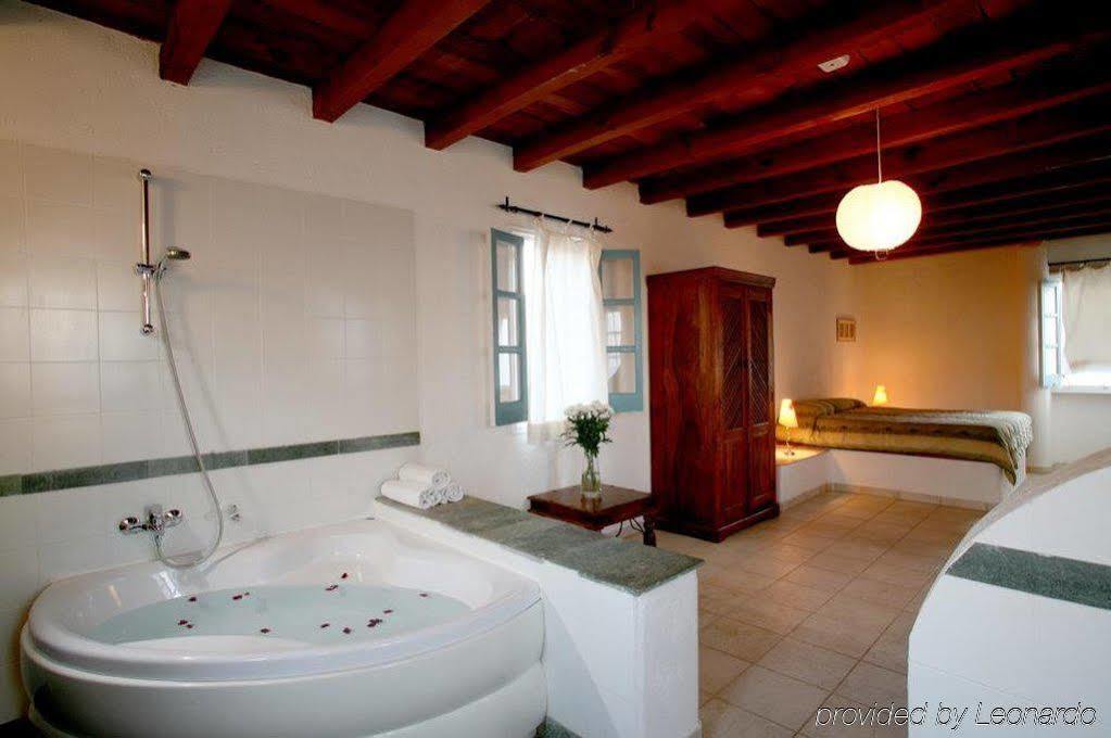 Hotel Z & X Holiday Villas 4*