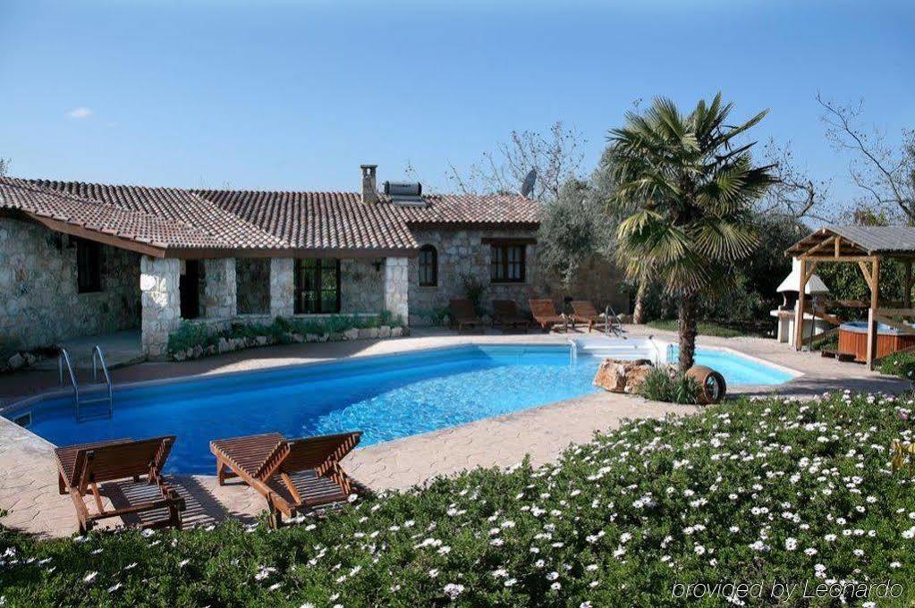 Z & X Holiday Villas Hotel Paphos