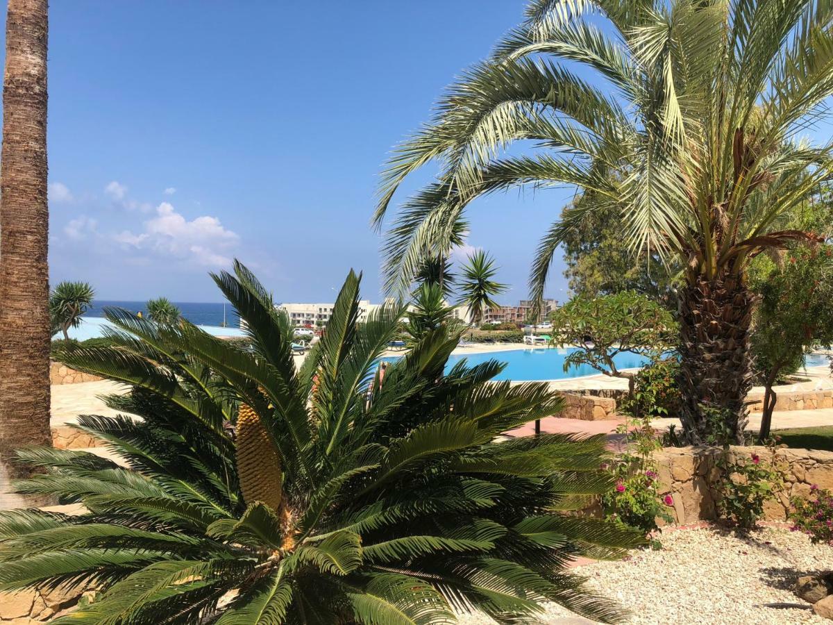 Kings Palace - Fabulous Pool-side 2 Bed * Paphos