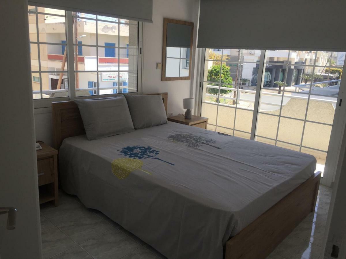 Apartment Modern In Town Centre Paphos