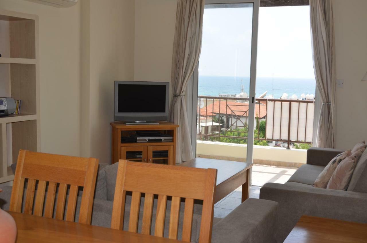 Apartment Caiti's Place Paphos