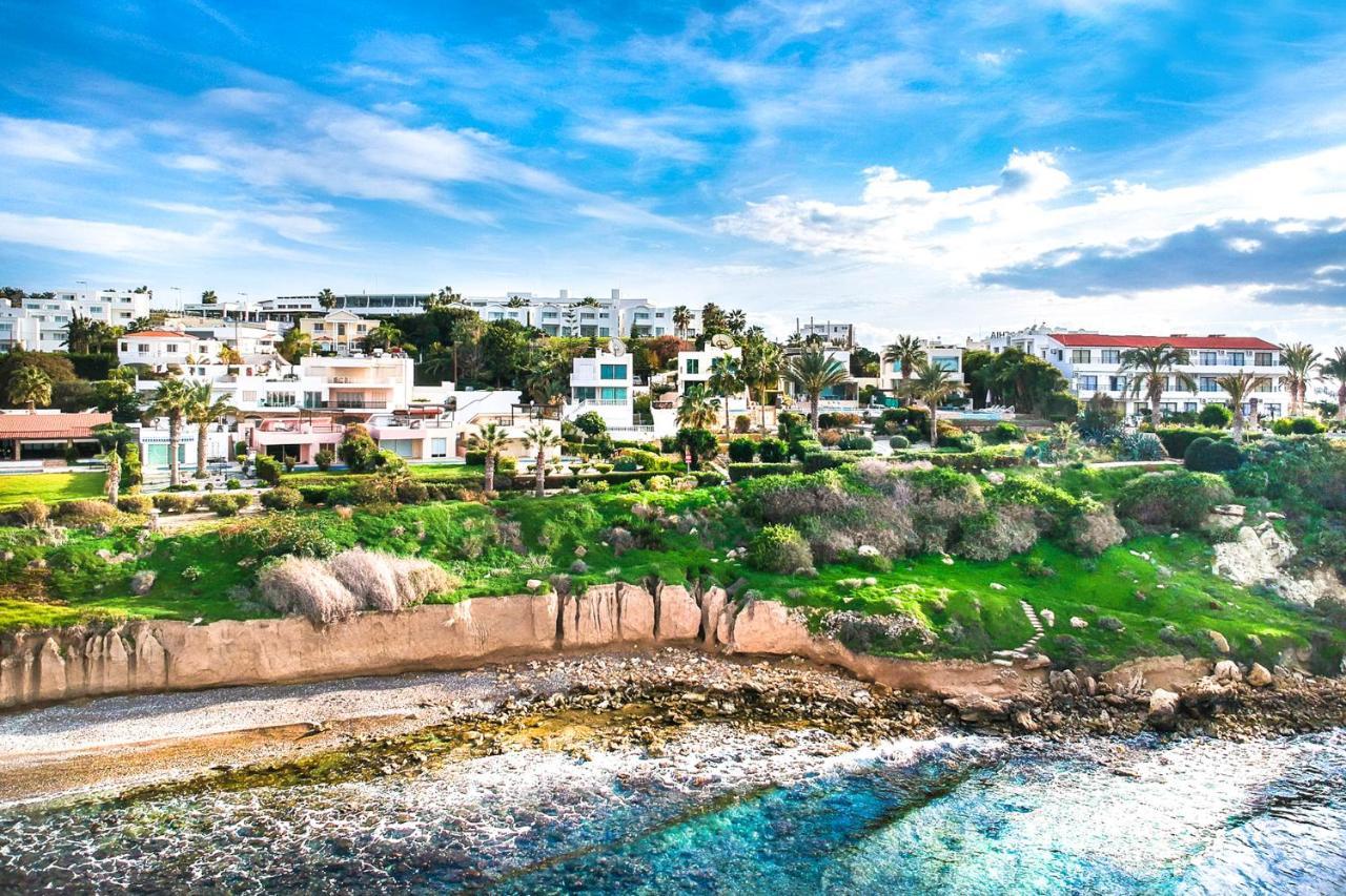 Oasis Paphos